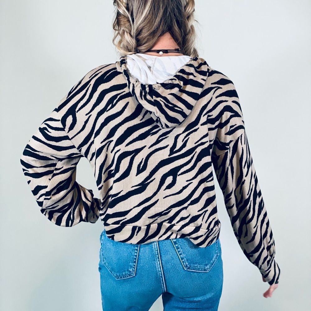 Zebra Hoodie - Picture 4 of 6